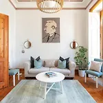 Privilege Alianca Da Silva In The Heart Of Φάρο